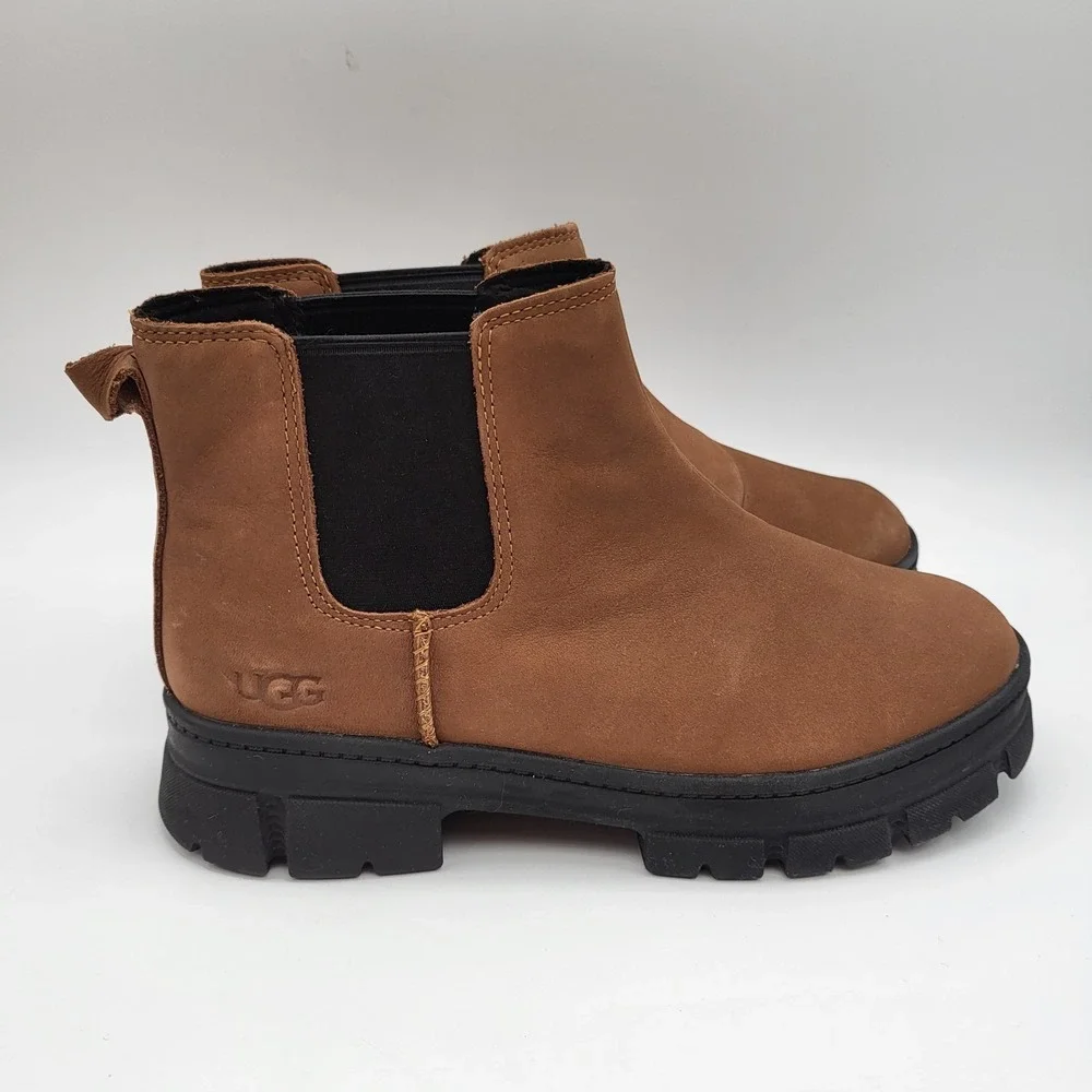 Ugg Kids Big Girls Size 4 Brown Suede Leather Slip On Boots